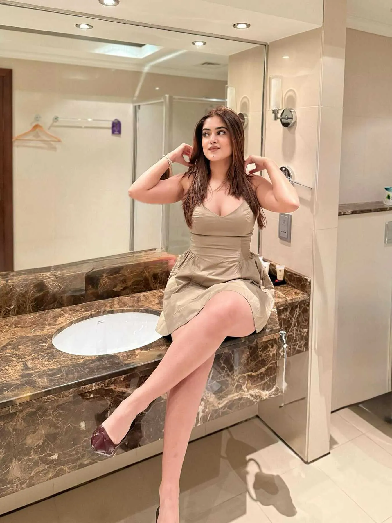 Elegant - premium escort profile